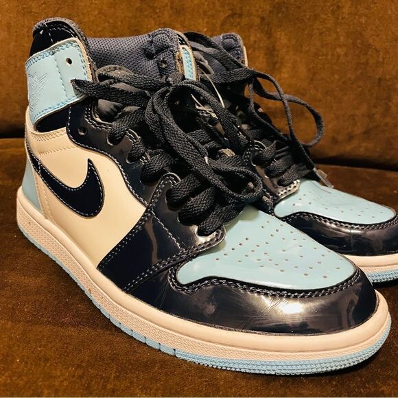 Nike Air Jordan 1 Retro High OC Blue Chill Patent Navy Women's 8.5 US 40 EUR UNC - Picture 2 of 12